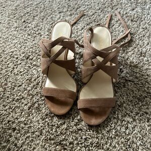 Tan Nine West scrappy heel